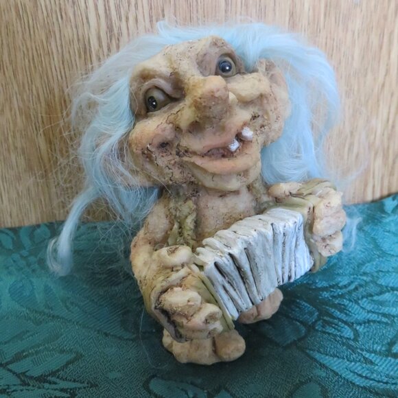 Rare Find - Vintage TROLL Goblin Dwarf Figurine Resin (K629) - Picture 1 of 5